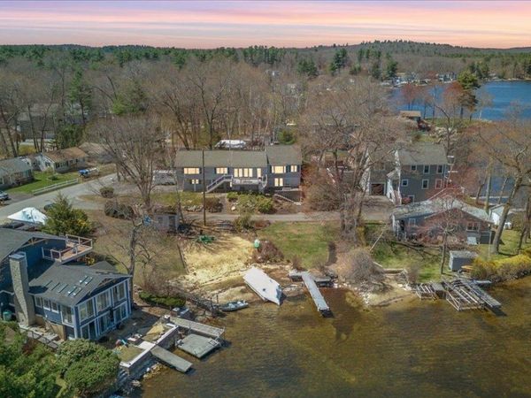 81 Conleys Grove Road, Derry, NH 03038