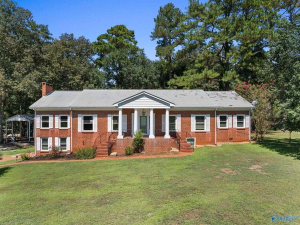180 Wear Drive, Florence, AL 35633