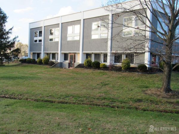981 State Route 33 W, Monroe Township, NJ 08831