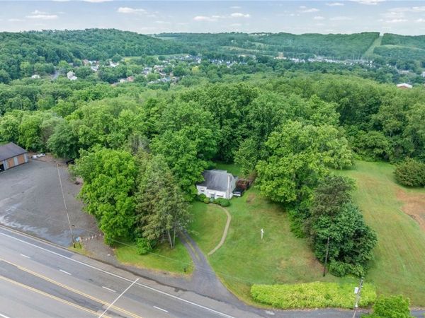 519 S Main St, Zelienople, PA 16063