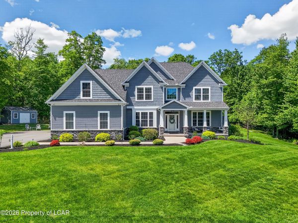 113 Longwood Lane, Mountain Top, PA 18707