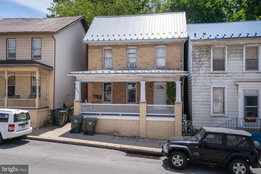 224 E Bishop Street , Bellefonte, PA 16823 Main Photo