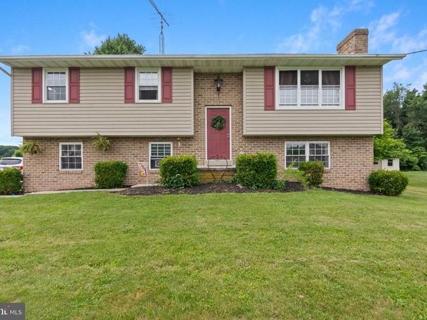 185 PINE GROVE ROAD, HANOVER, PA 17331