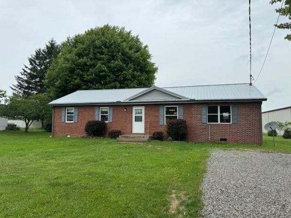 5750 Hamill Road, Albany, OH 45710