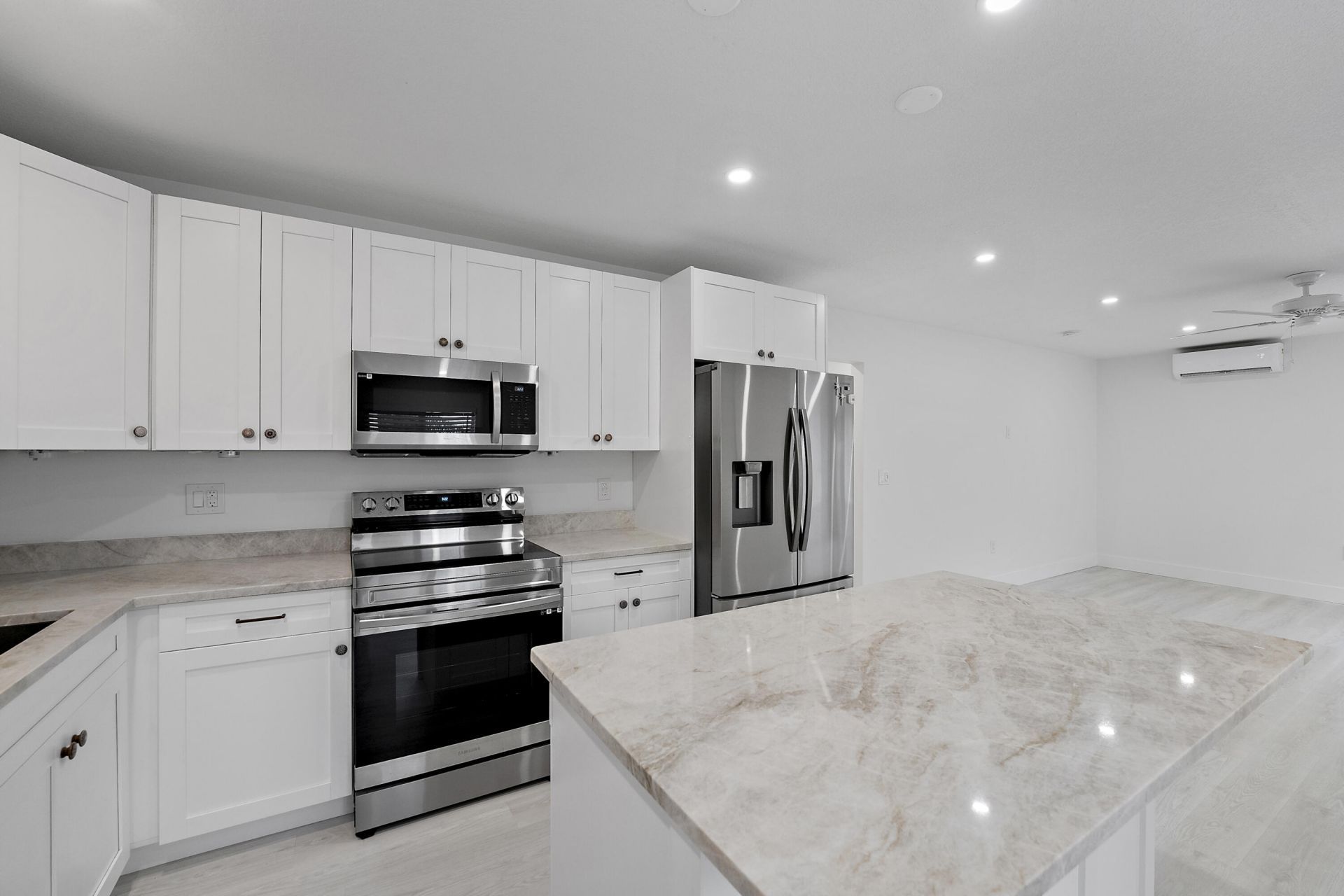1279 Beach Road, Unit 3, West Palm Beach, FL 33404 Photo
