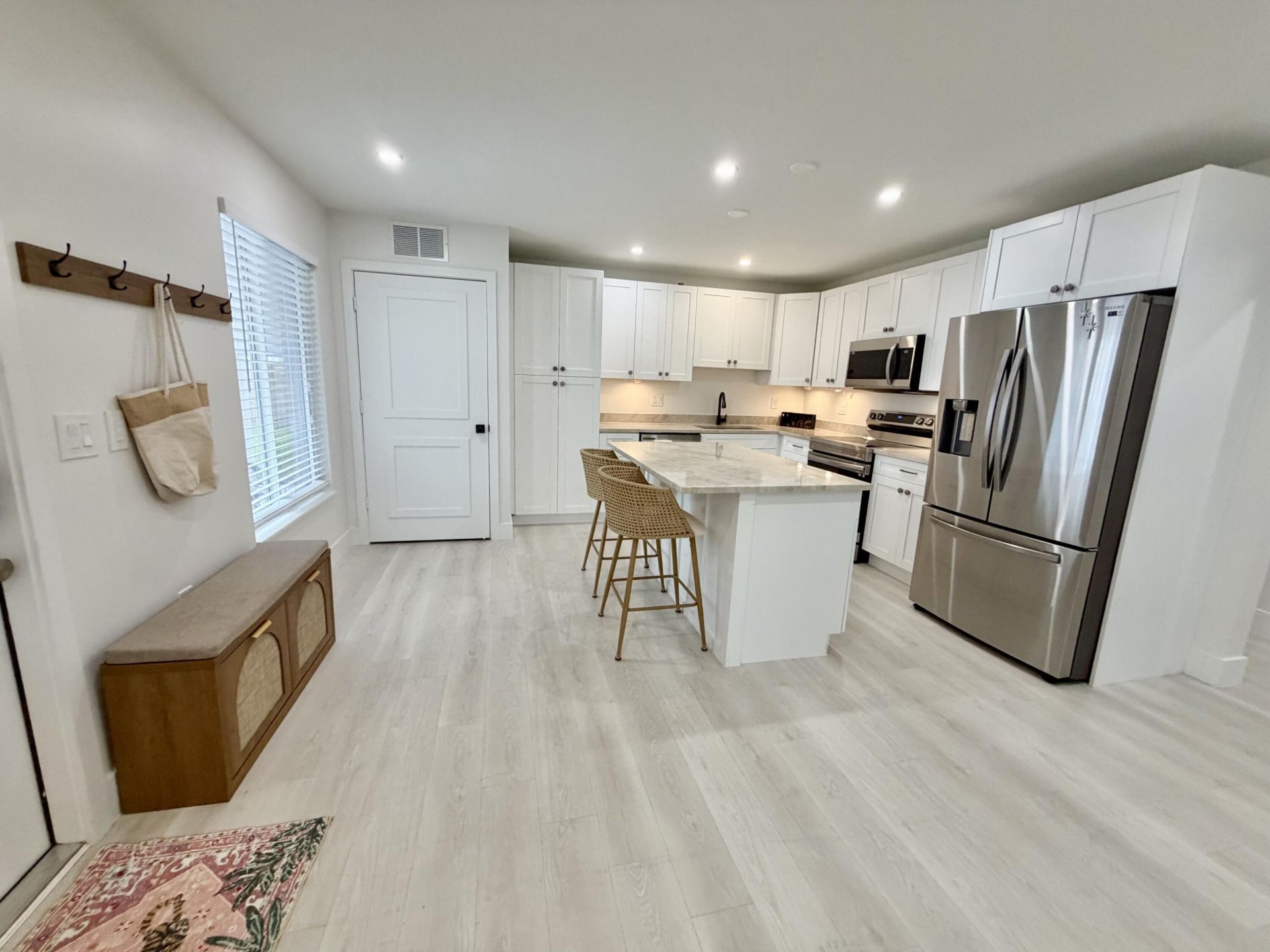 1279 Beach Road, Unit 3, West Palm Beach, FL 33404 Photo