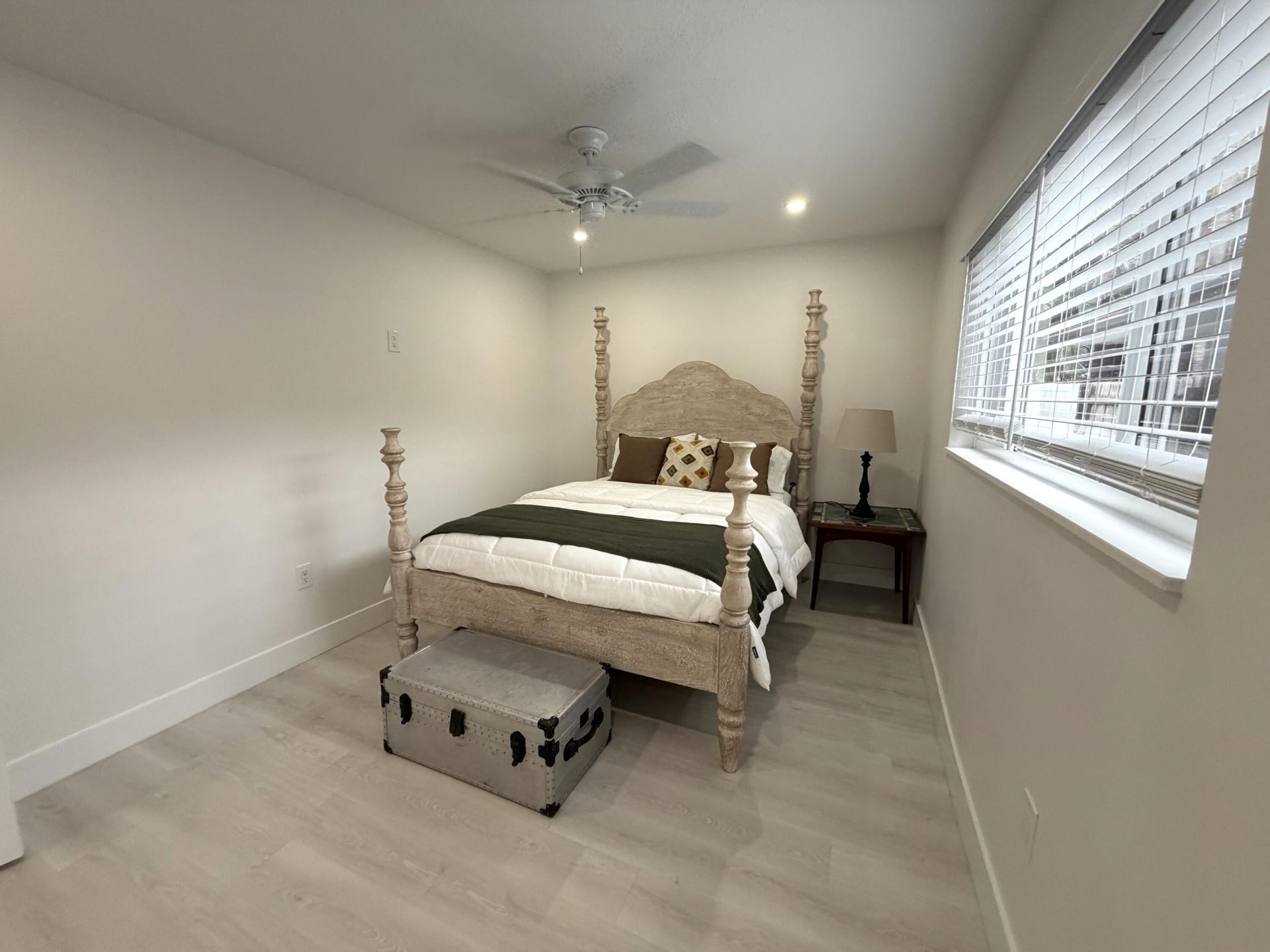 1279 Beach Road, Unit 3, West Palm Beach, FL 33404 Photo