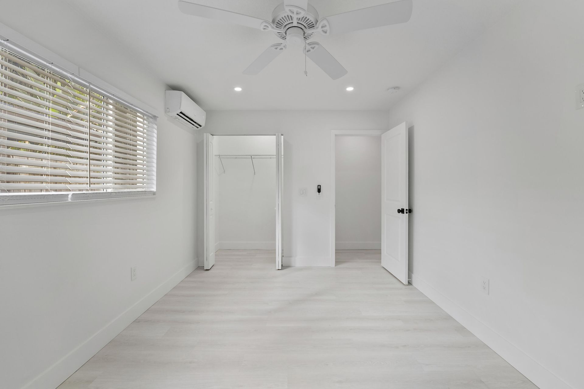 1279 Beach Road, Unit 3, West Palm Beach, FL 33404 Photo