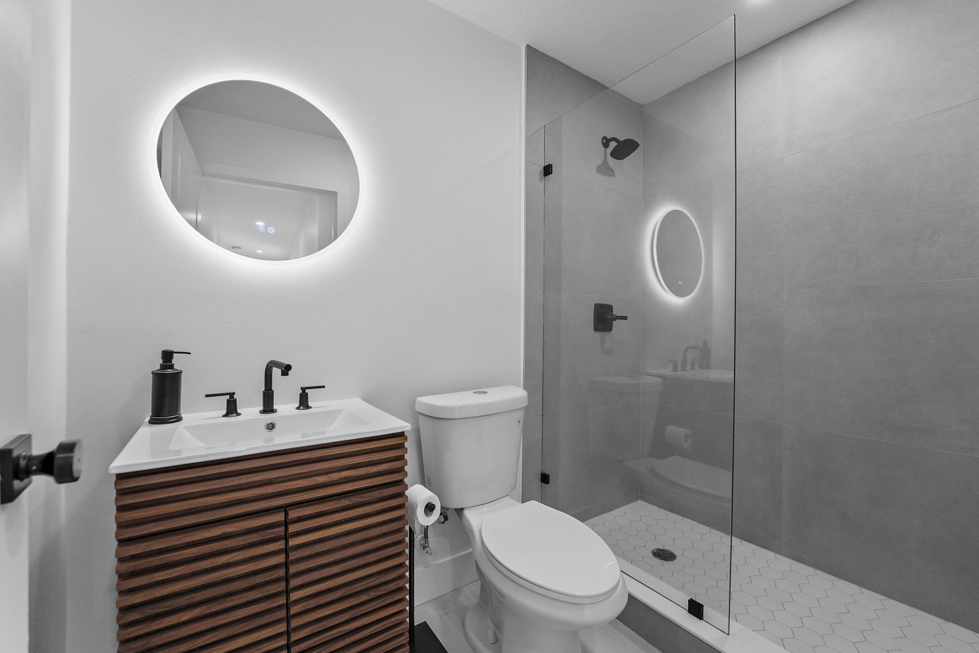 1279 Beach Road, Unit 3, West Palm Beach, FL 33404 Photo