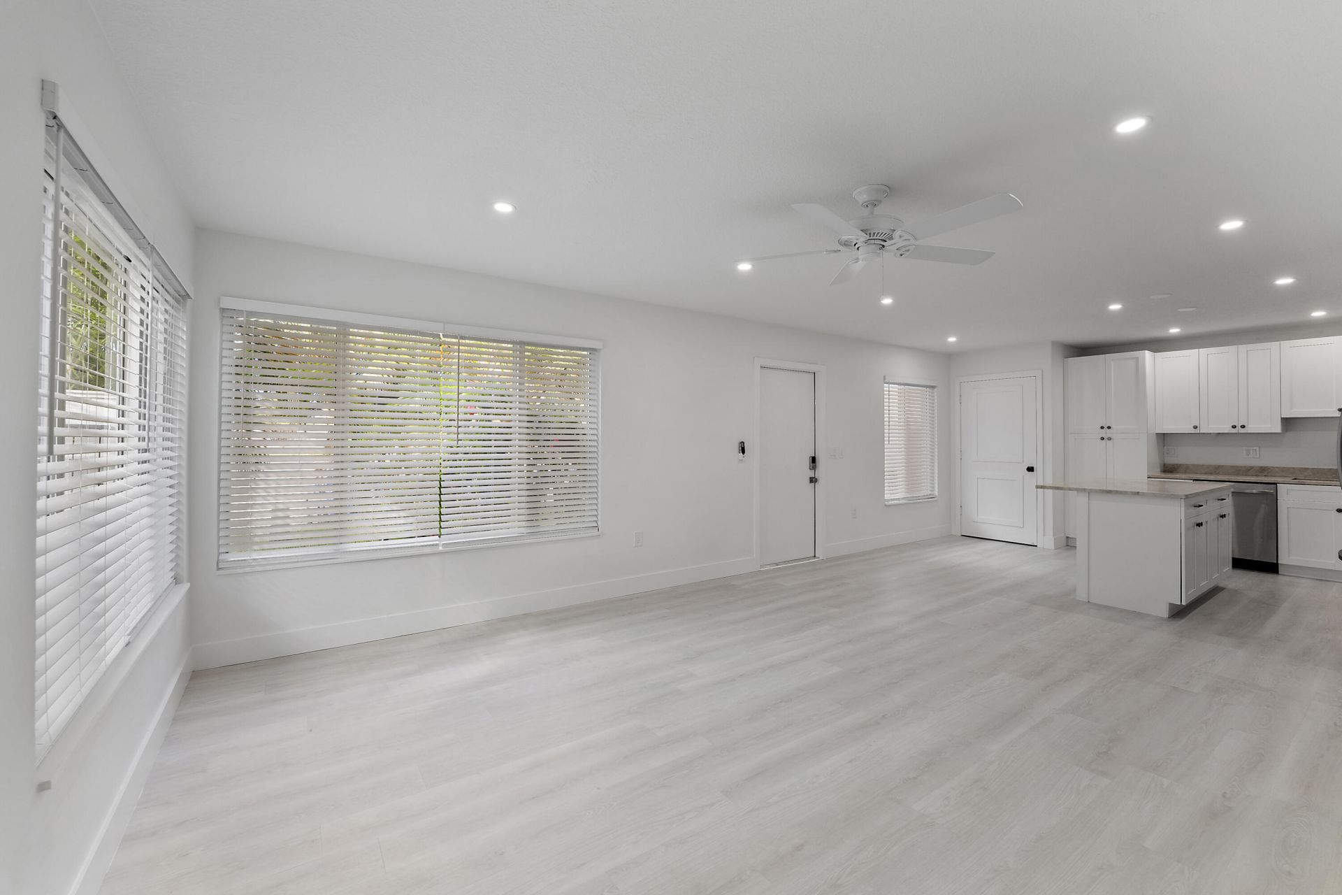 1279 Beach Road, Unit 3, West Palm Beach, FL 33404 Photo