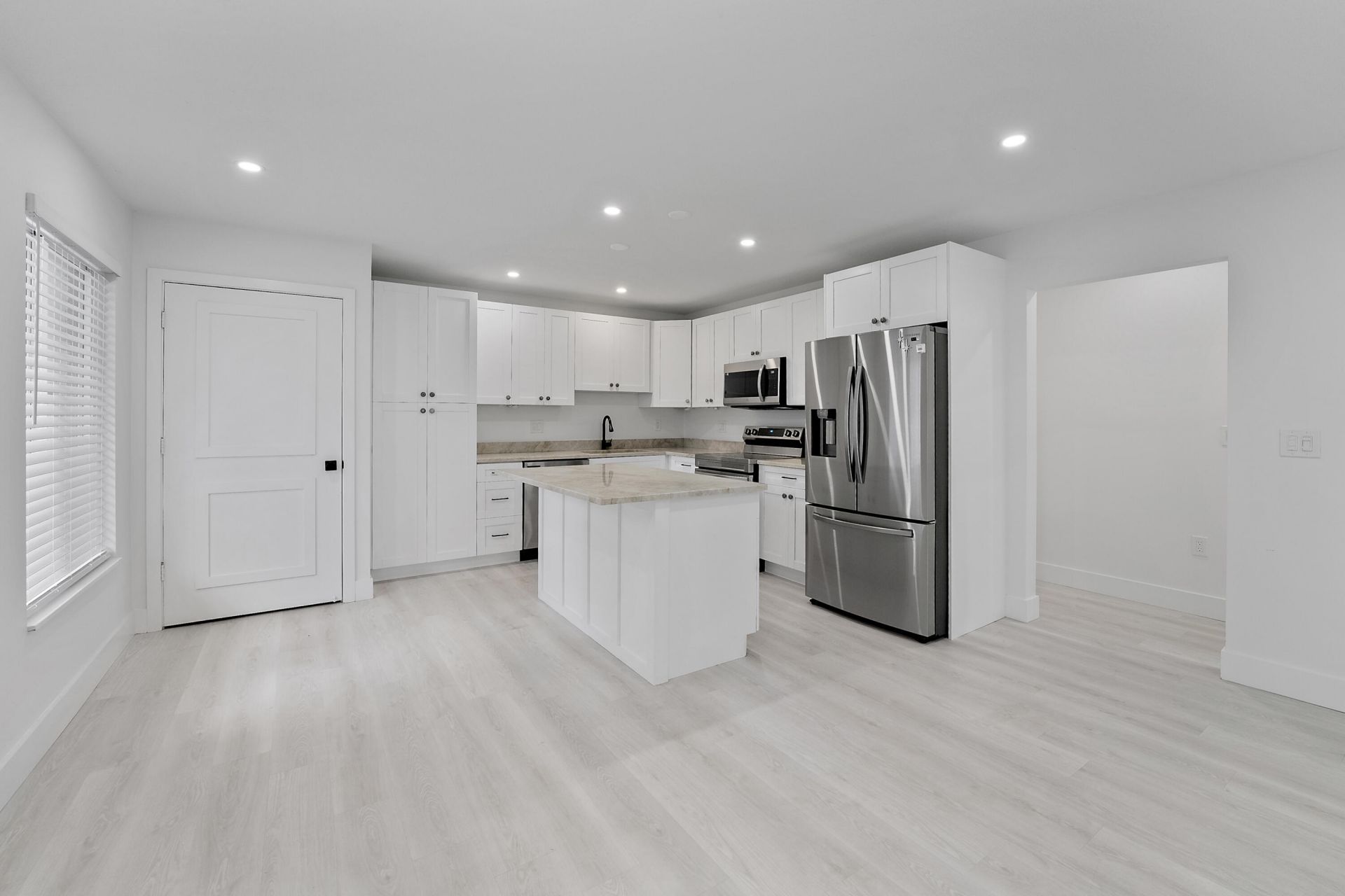 1279 Beach Road, Unit 3, West Palm Beach, FL 33404 Photo