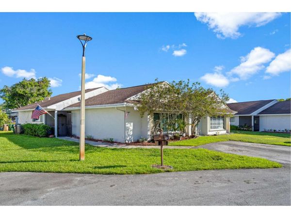 8634 Bridle Path Court, Unit 1, Davie, FL 33328