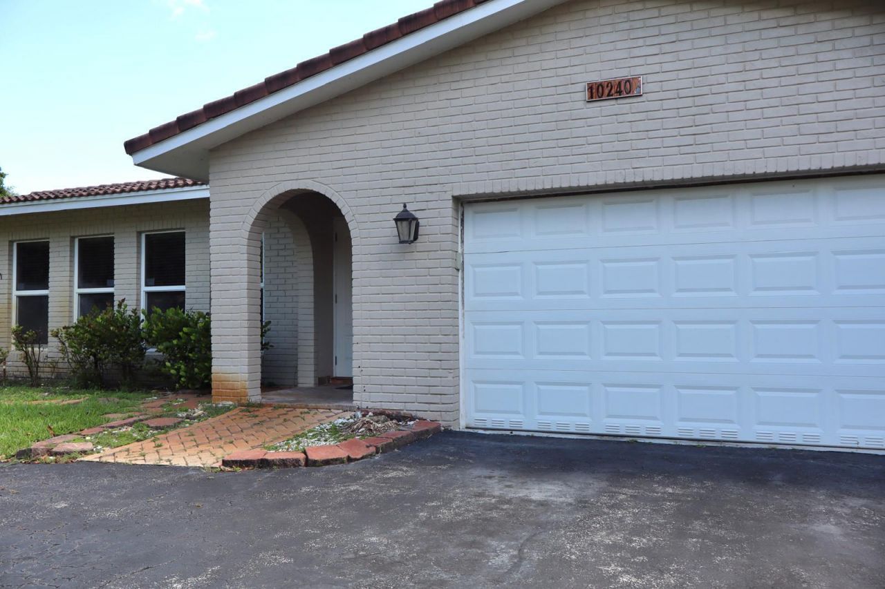 10240 NW 17th Street, Coral Springs, FL 33071 Photo