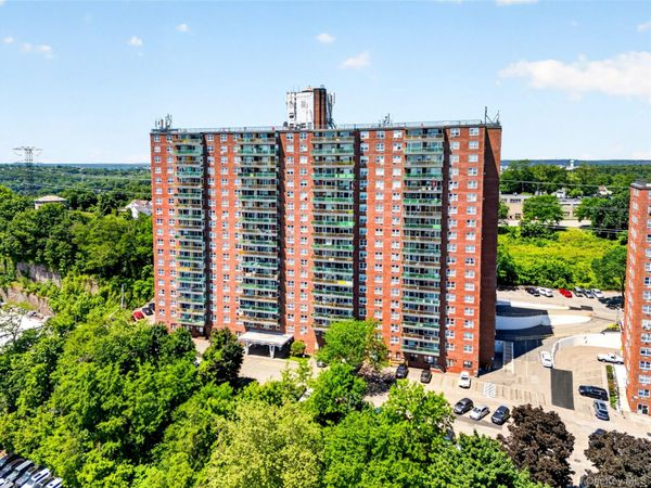 1841 Central Park Avenue, Unit 18A, Yonkers, NY 10710