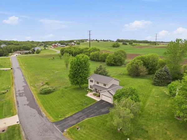 8600 Ellington Way, Middleton, WI 53562