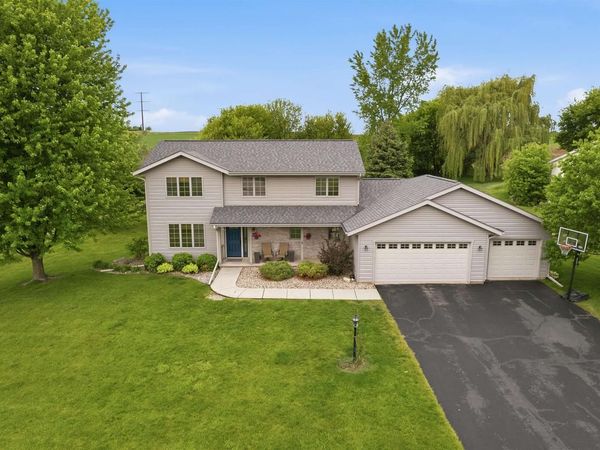 8600 Ellington Way, Middleton, WI 53562
