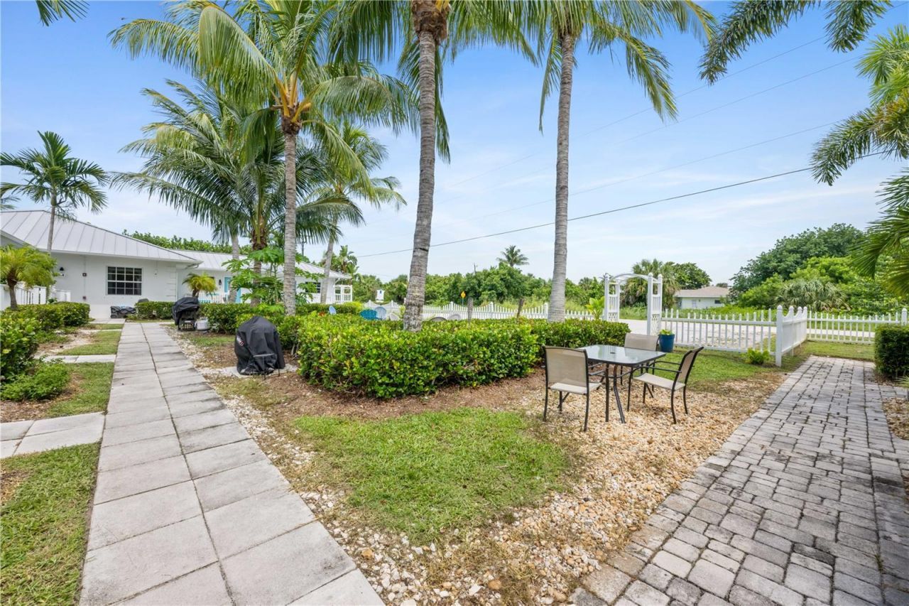 2502 Tamarind Drive , Fort Pierce, FL 34949 Photo