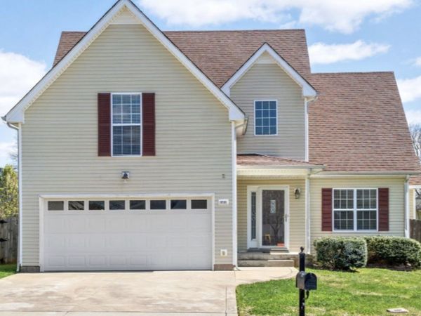 3731 Bret Dr , Clarksville, TN 37040