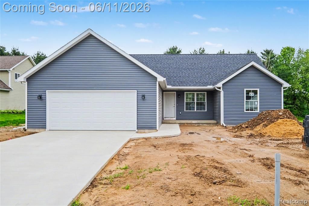 6465 Whisper Ridge Court, Burton, MI 48509 Main Photo