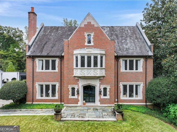 369 Pine Tree Drive NE, Atlanta, GA 30305
