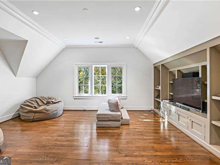 Property Image 62