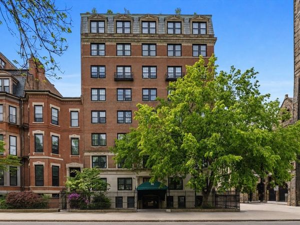 90 Commonwealth Ave, Unit 22, Boston, MA 02116