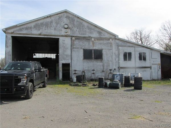 1200 Swann Road, Youngstown, NY 14174