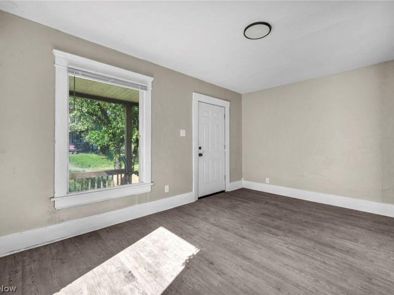 357 N Adams Street , Akron, OH 44304 Photo 14