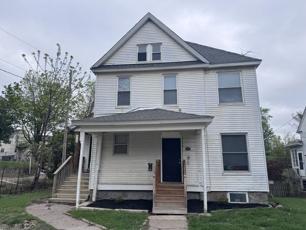 618 Douglas Court, Davenport, IA 52803