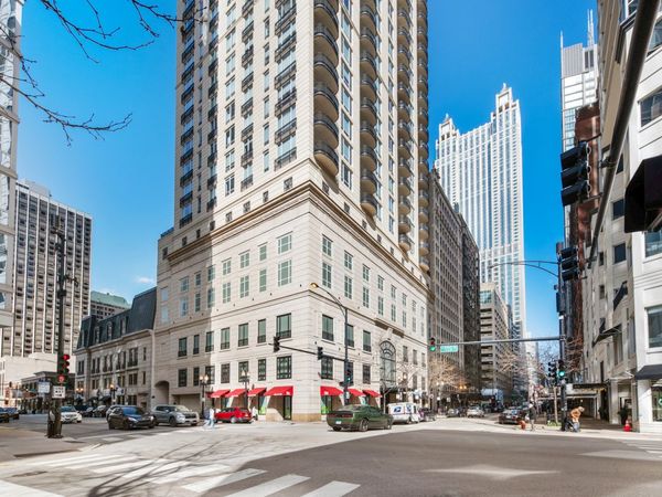 10 E Delaware Place , Unit 25B, Chicago, IL 60611