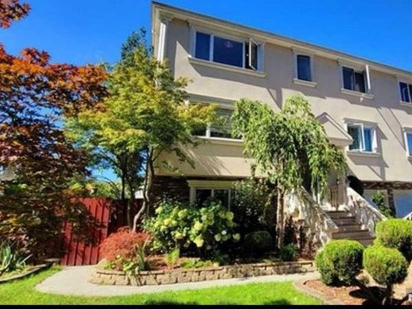 3 Teresa Court 1, MOONACHIE, NJ 07074