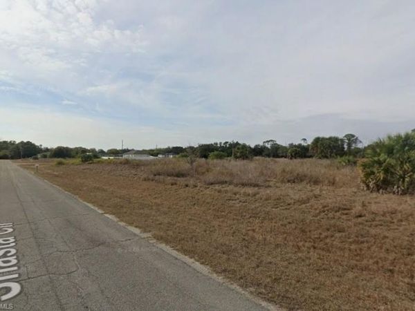 7026 Shasta CIR , LABELLE, FL 33935