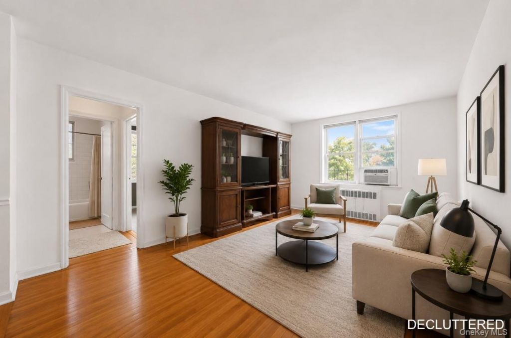 5645 Netherland Ave, Unit Apt 5E, Bronx, NY 10471 Main Photo