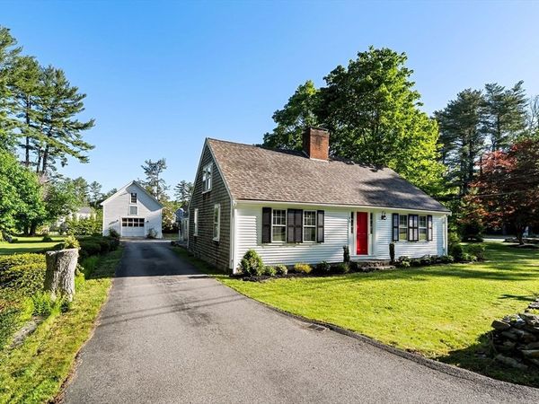 45 Taylor St, Pembroke, MA 02359