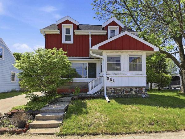 521 E CALUMET STREET, Appleton, WI 54915