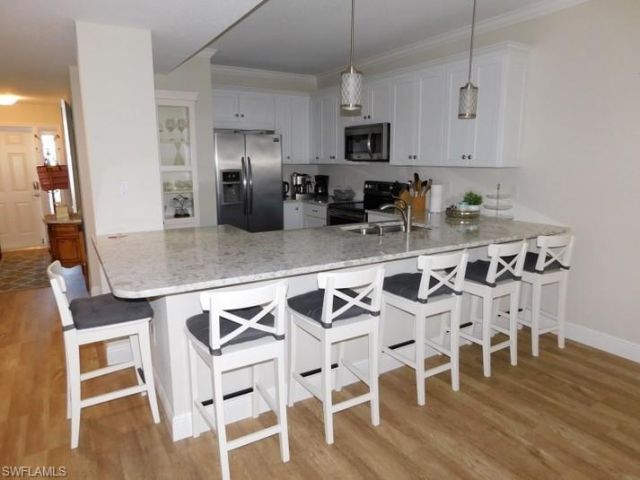7655 Pebble Creek Cir, Unit 302, Naples, FL 34108 Photo