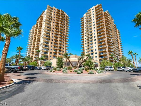 8255 Las Vegas Boulevard, Unit 1303, Las Vegas, NV 89123