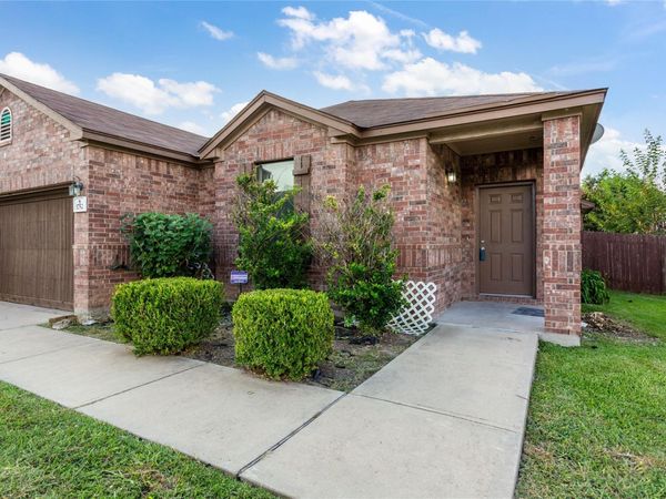 1752 Bayland ST , Round Rock, TX 78664