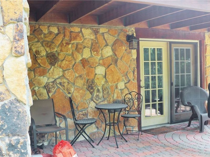 5906 Schilling Hill Road NW, New Philadelphia, OH 44663 Photo 35