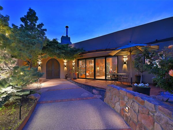 24 Paseo Encantado NE, Unit B, Santa Fe, NM 87506