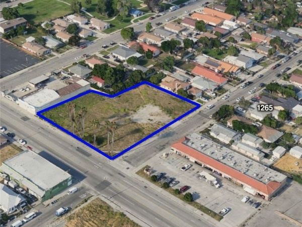 757 N Mount Vernon, San Bernardino, CA 92411