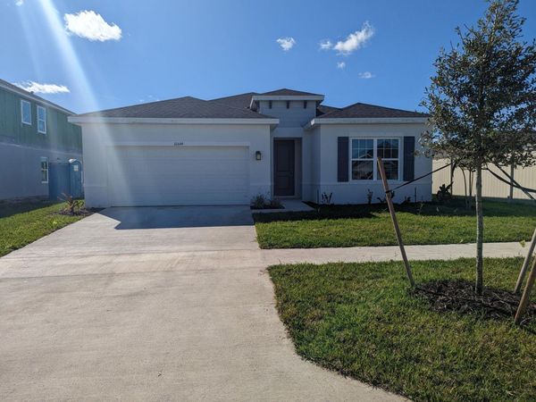 10644 SW Vasari Way, Port St. Lucie, FL 34987