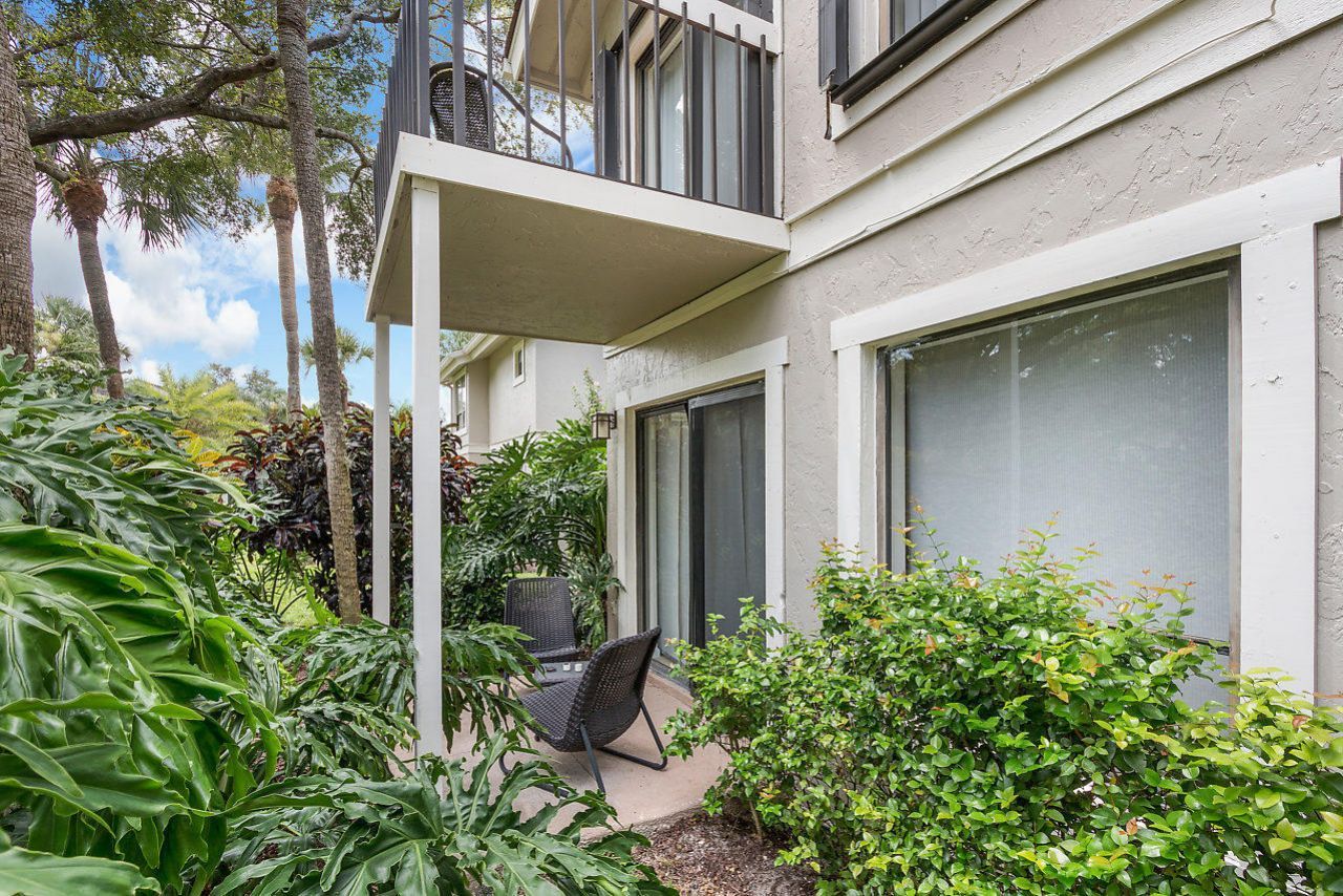11863 Wimbledon Circle, Unit 427, Wellington, FL 33414 Photo