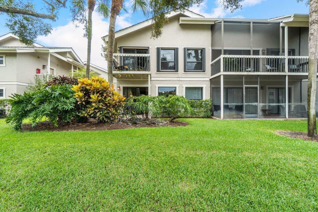 11863 Wimbledon Circle, Unit 427, Wellington, FL 33414 Photo