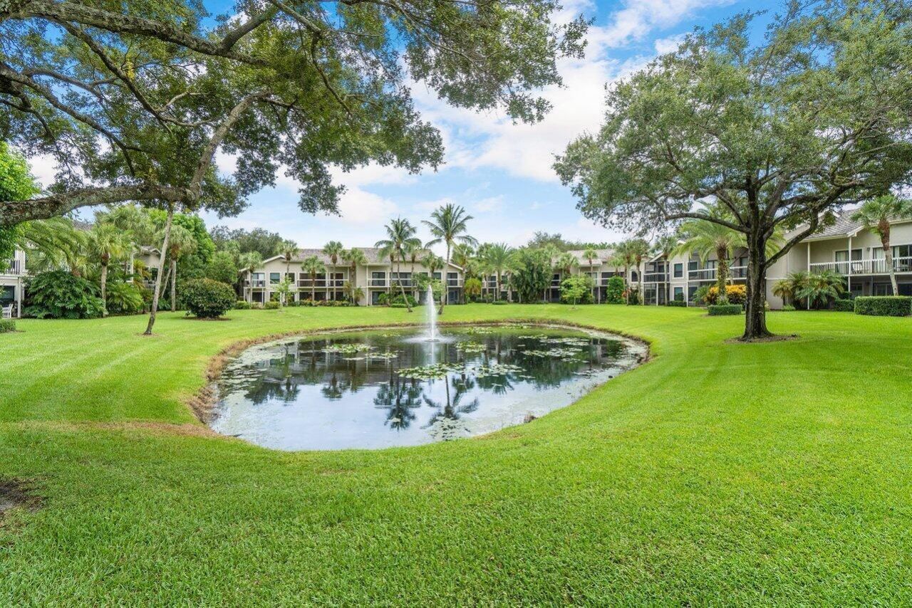 11863 Wimbledon Circle, Unit 427, Wellington, FL 33414 Photo