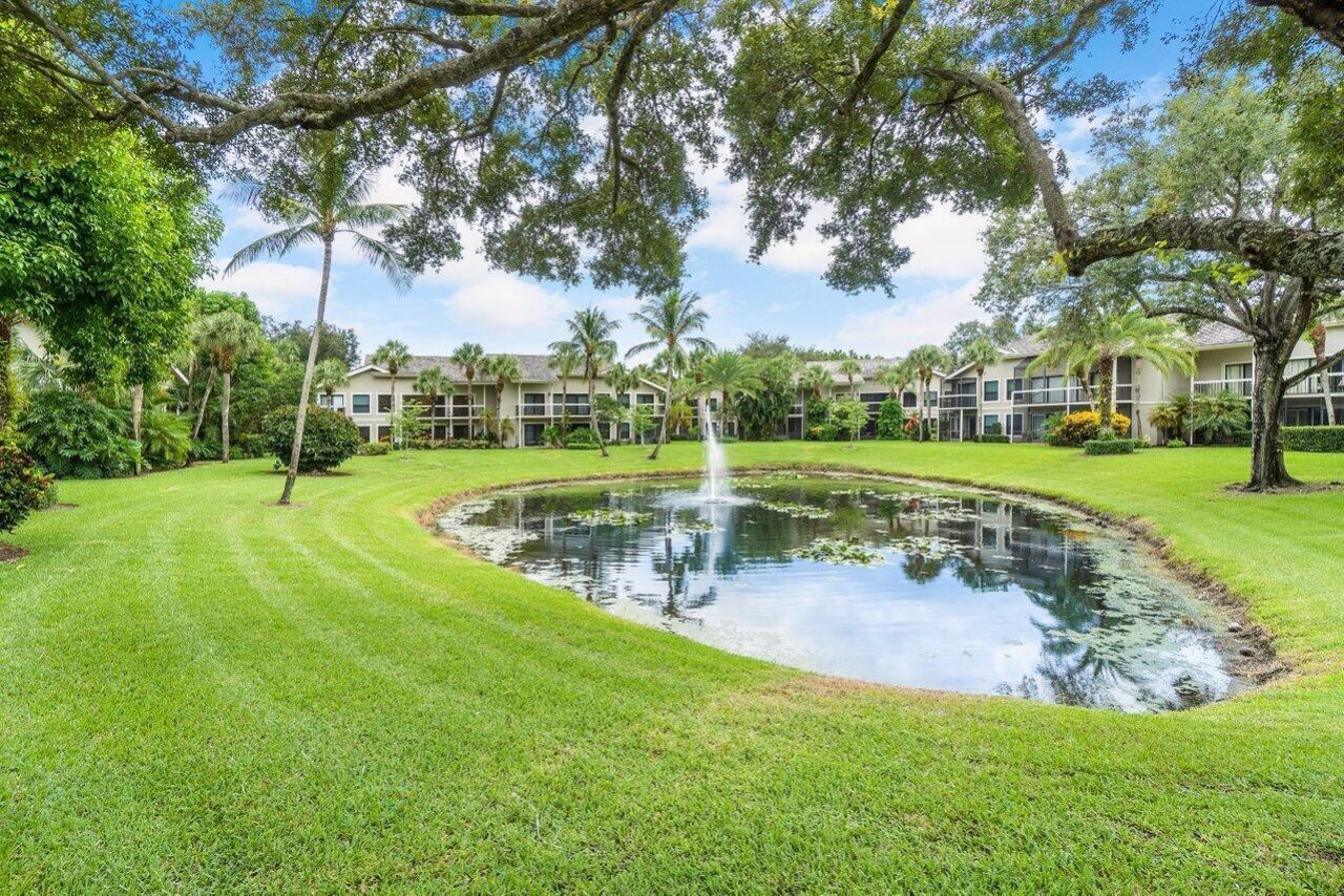 11863 Wimbledon Circle, Unit 427, Wellington, FL 33414 Photo