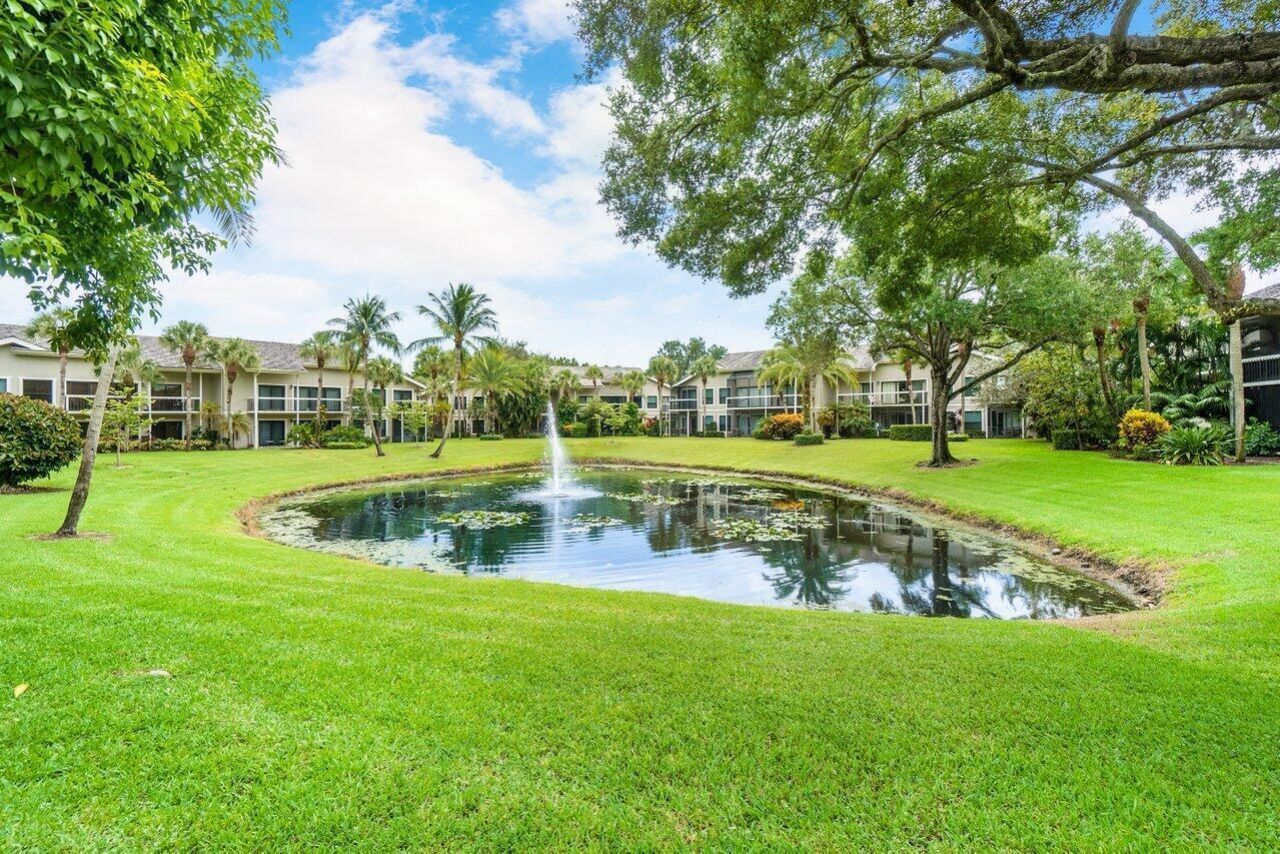 11863 Wimbledon Circle, Unit 427, Wellington, FL 33414 Photo