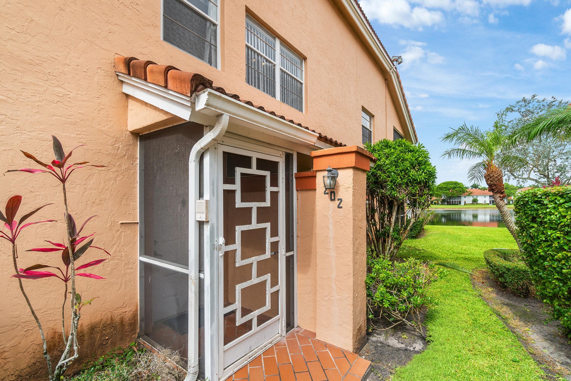 9829 Seacrest Circle, Unit 202, Boynton Beach, FL 33437 Photo