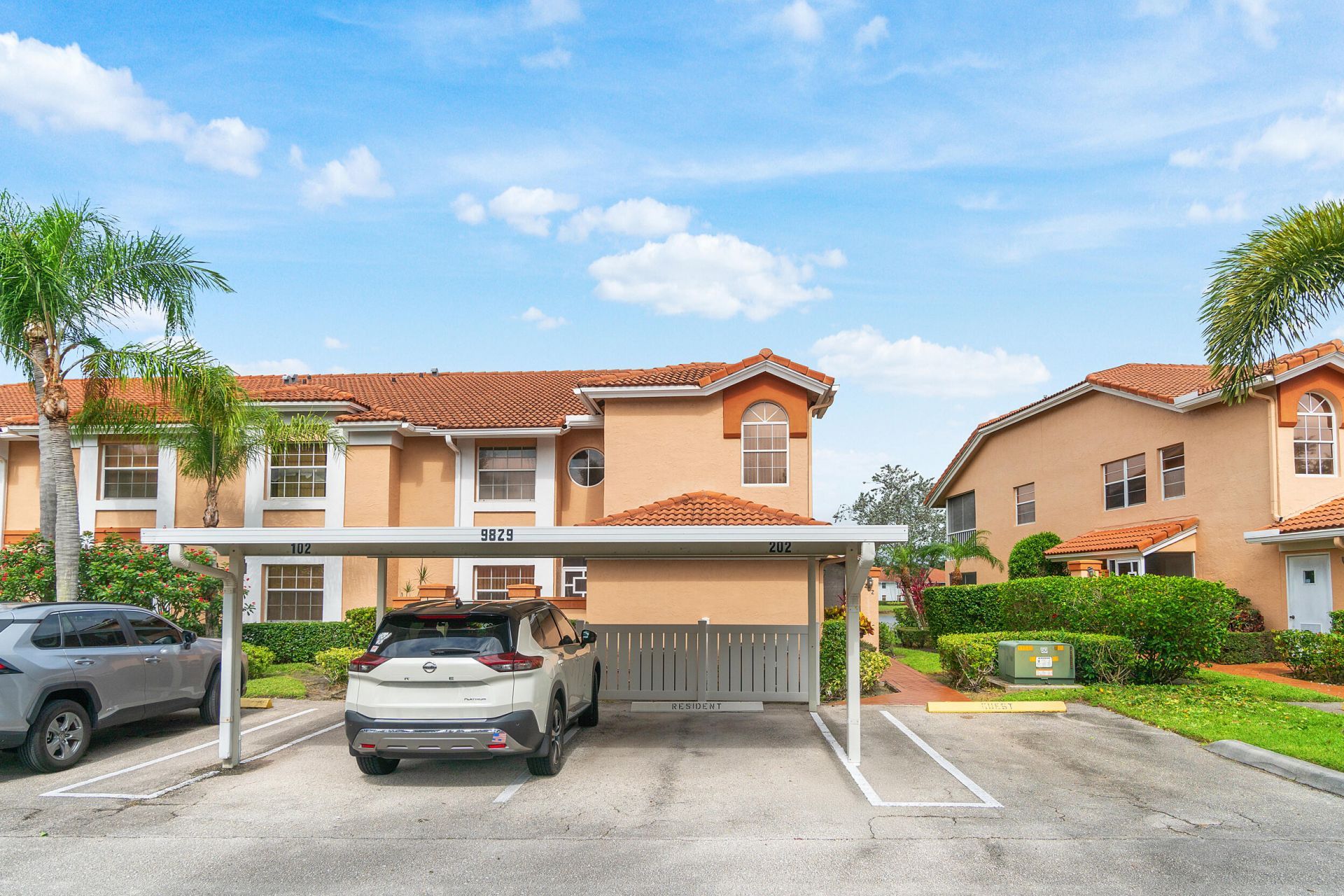 9829 Seacrest Circle, Unit 202, Boynton Beach, FL 33437 Photo
