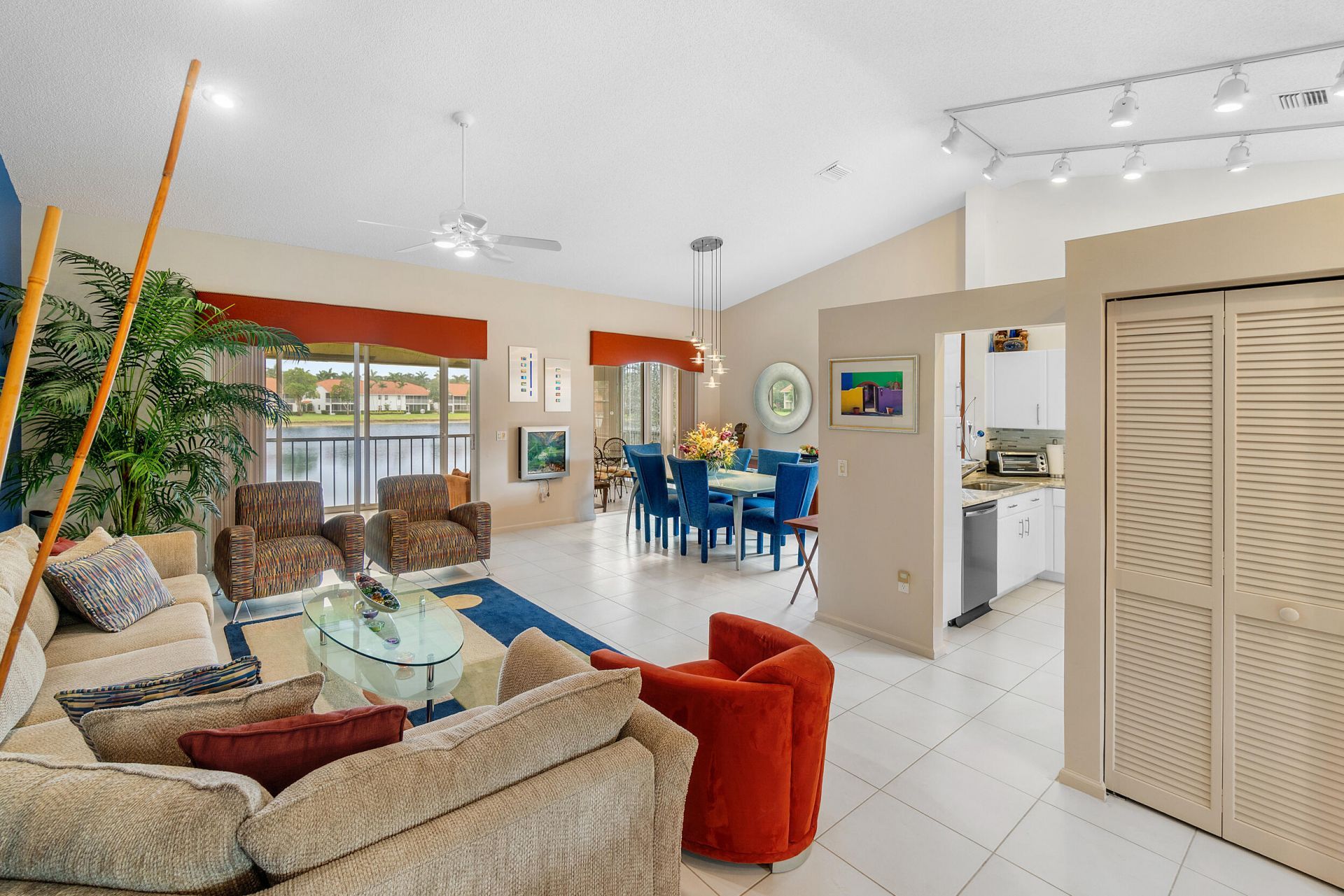 9829 Seacrest Circle, Unit 202, Boynton Beach, FL 33437 Photo
